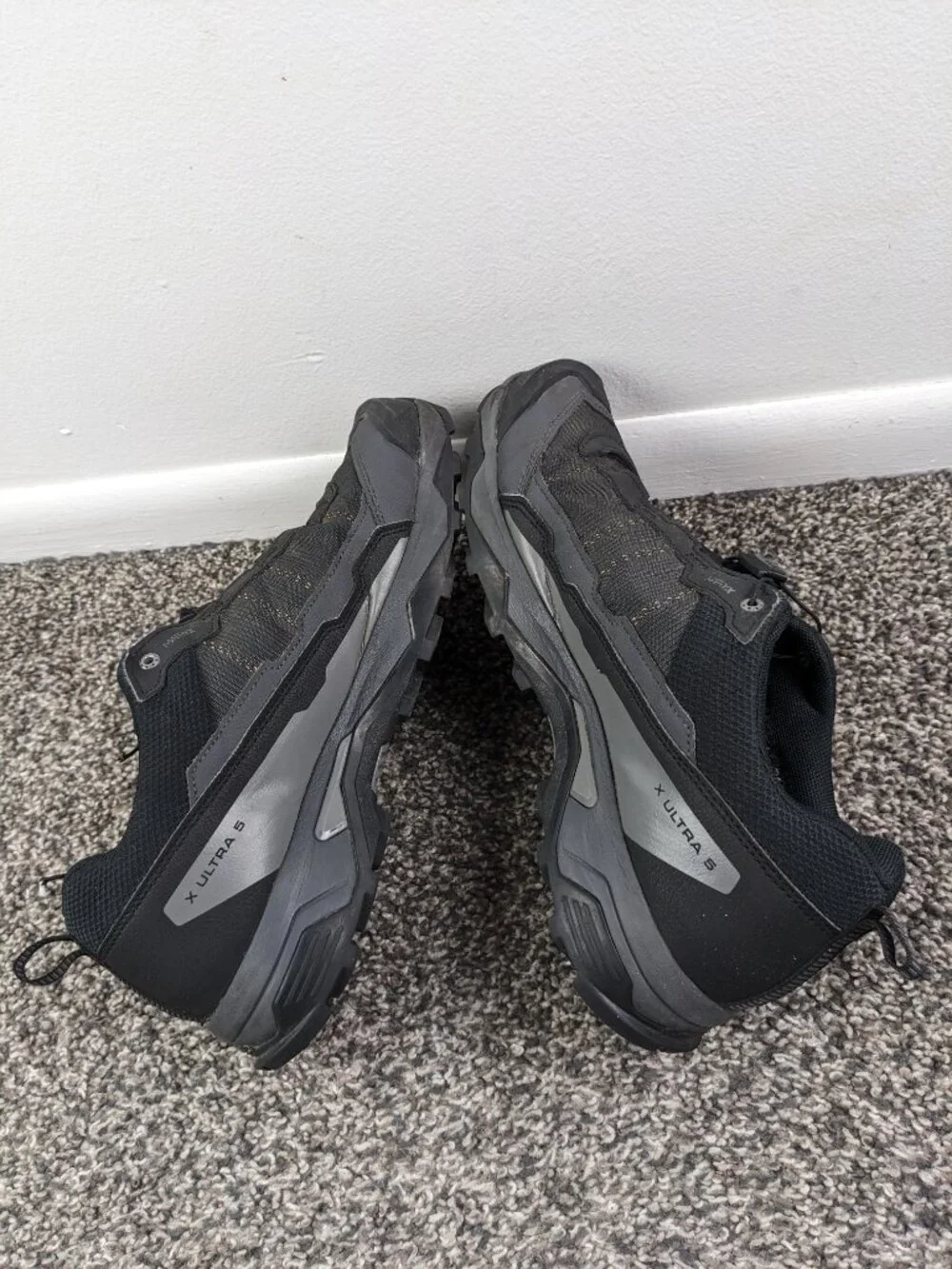 Salomon ADV/C Gore-Tex Men’s Size 9.5 Black Trail Hiking Shoes *Flaw